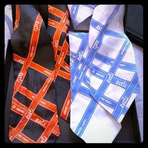Hermès Twilly Scarves